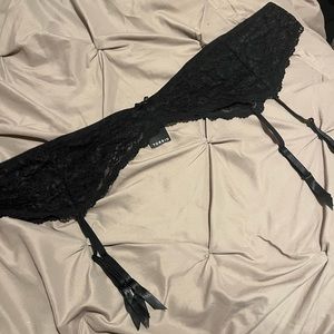 Torrid garter belt